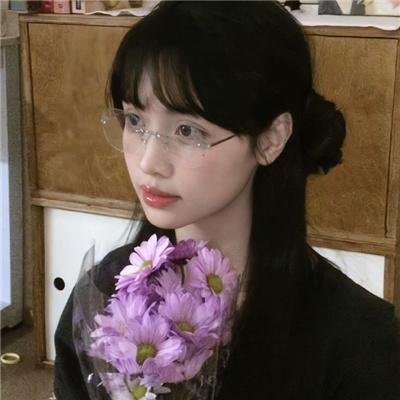 男人与婴儿